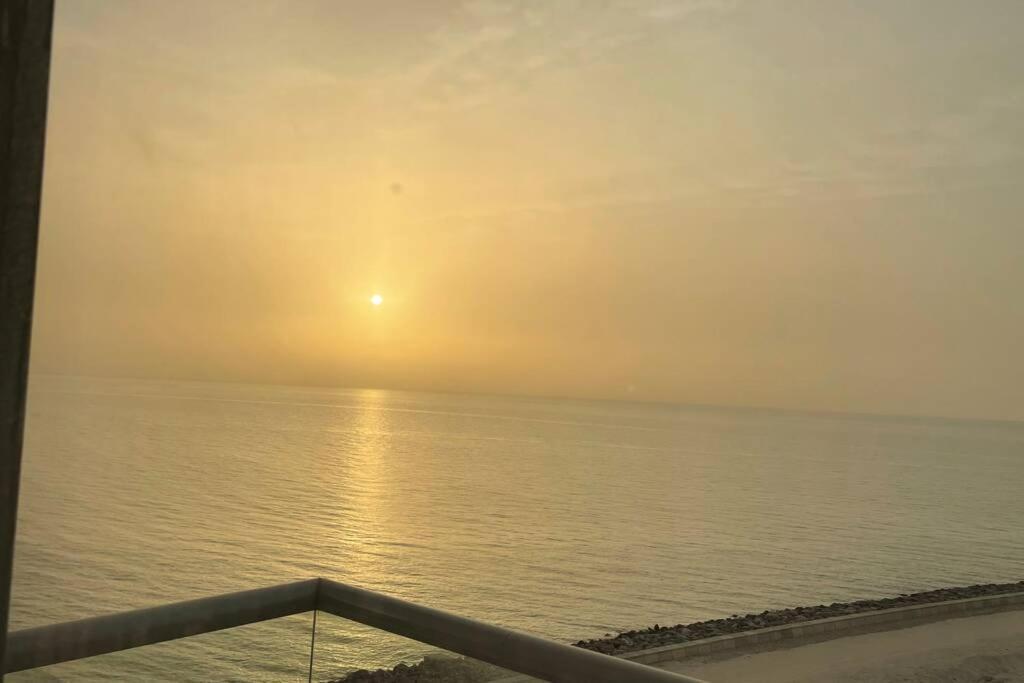 2 Bedroom Incredible Ocean Vew Apartment Ras al-Khaimah Exteriör bild