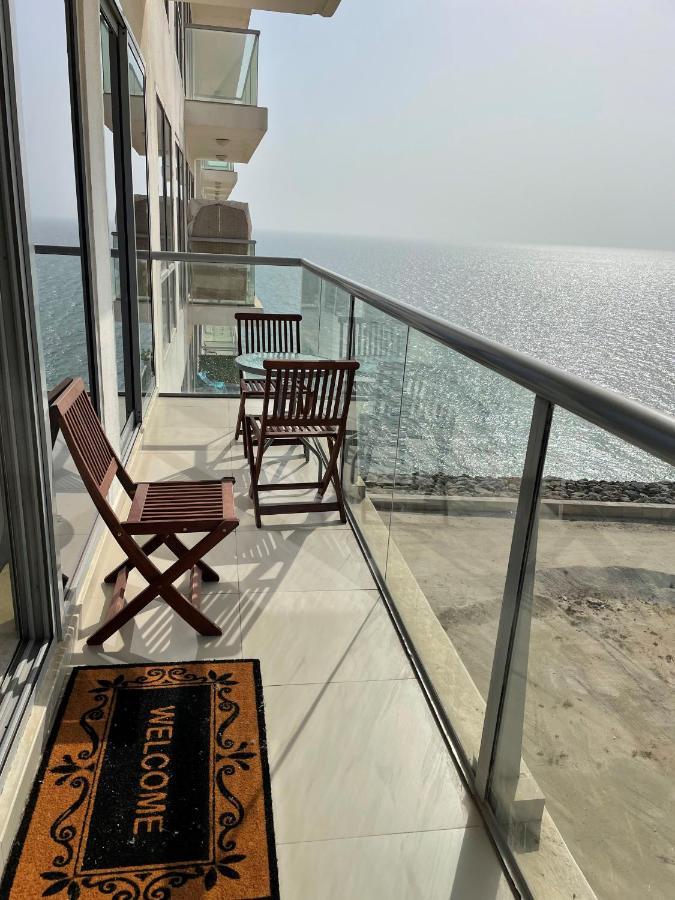 2 Bedroom Incredible Ocean Vew Apartment Ras al-Khaimah Exteriör bild