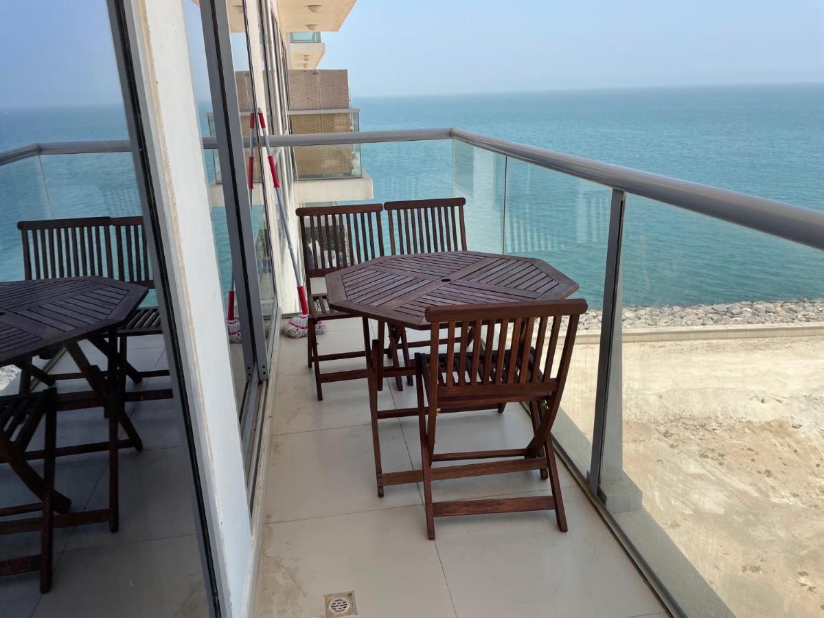 2 Bedroom Incredible Ocean Vew Apartment Ras al-Khaimah Exteriör bild